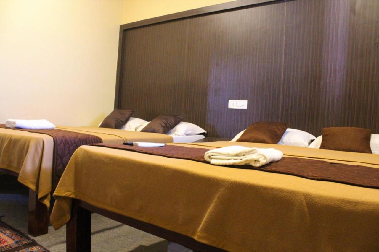 Gsr Residency Hotel Káncsipuram Kültér fotó