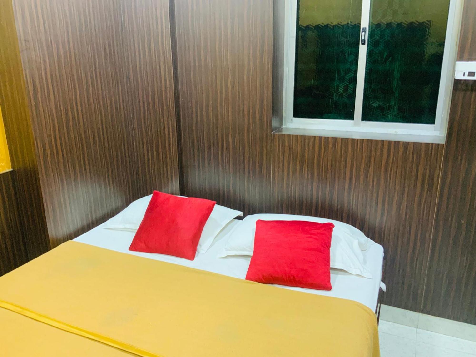 Gsr Residency Hotel Káncsipuram Kültér fotó